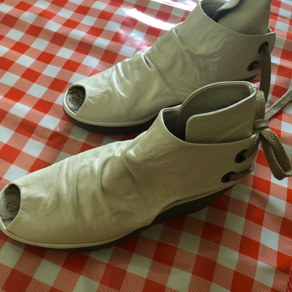 Fly London size 40 Mules